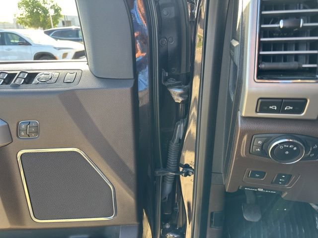 Used 2019 Ford F250 King Ranch w/ King Ranch Ultimate Package image 4