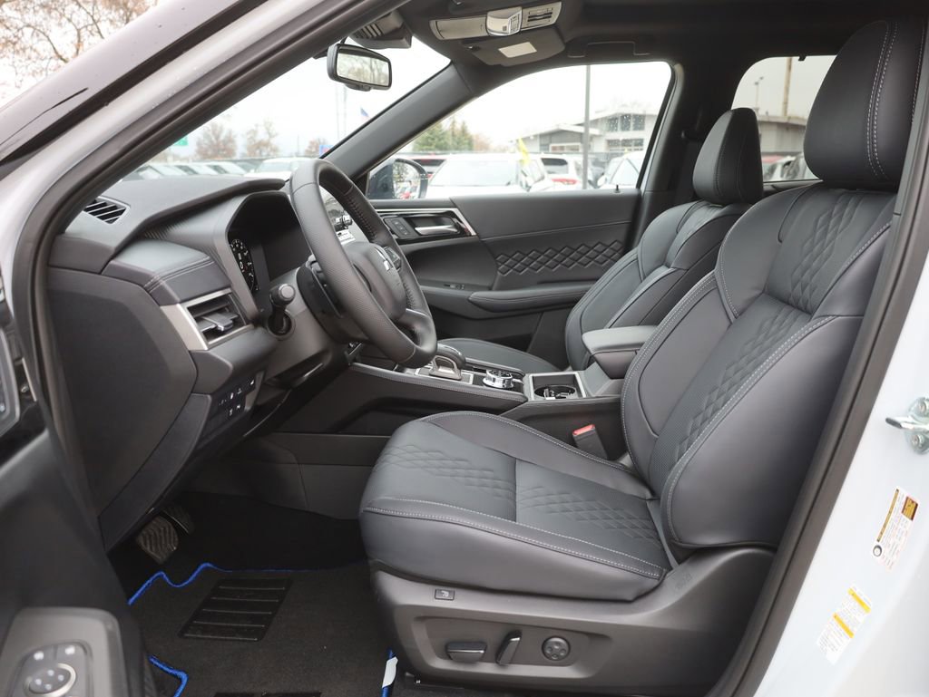 New 2025 Mitsubishi Outlander SEL Black Edition image 36
