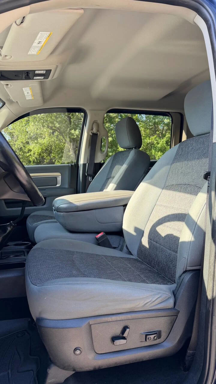 Used 2014 RAM 2500 SLT w/ Luxury Group image 16