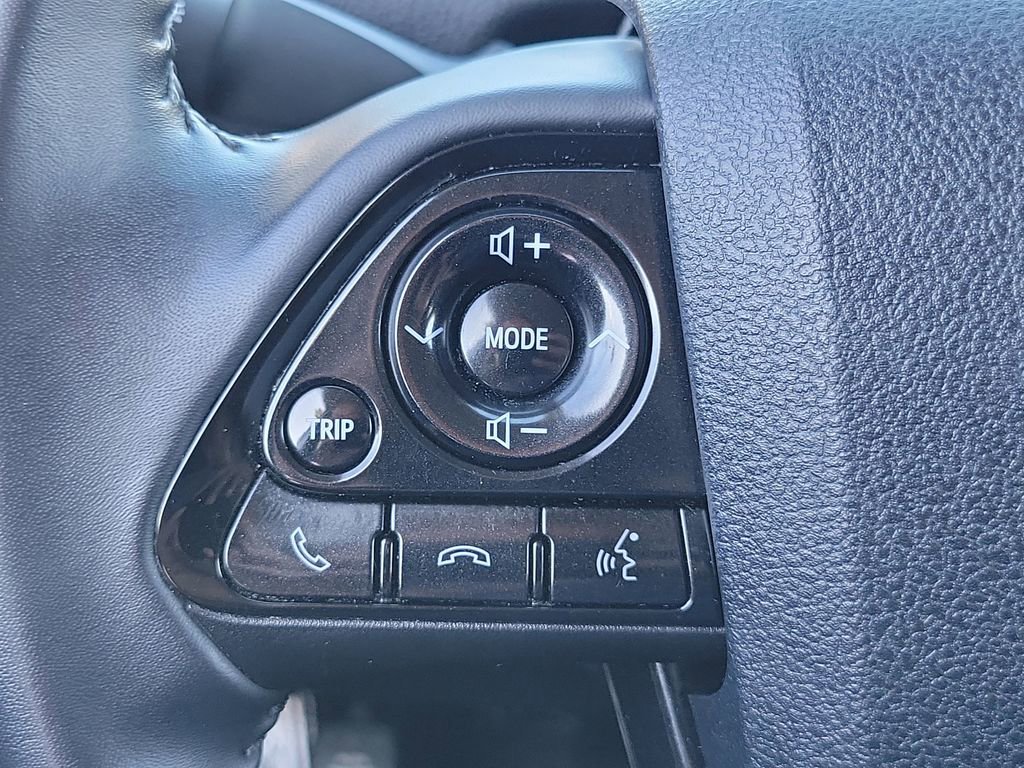 Used 2021 Toyota Prius Prime LE image 5