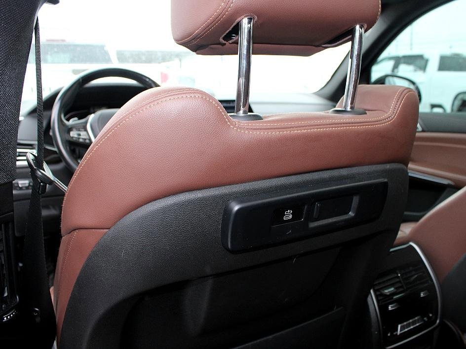 Used 2020 BMW X5 xDrive40i w/ Premium Package image 29