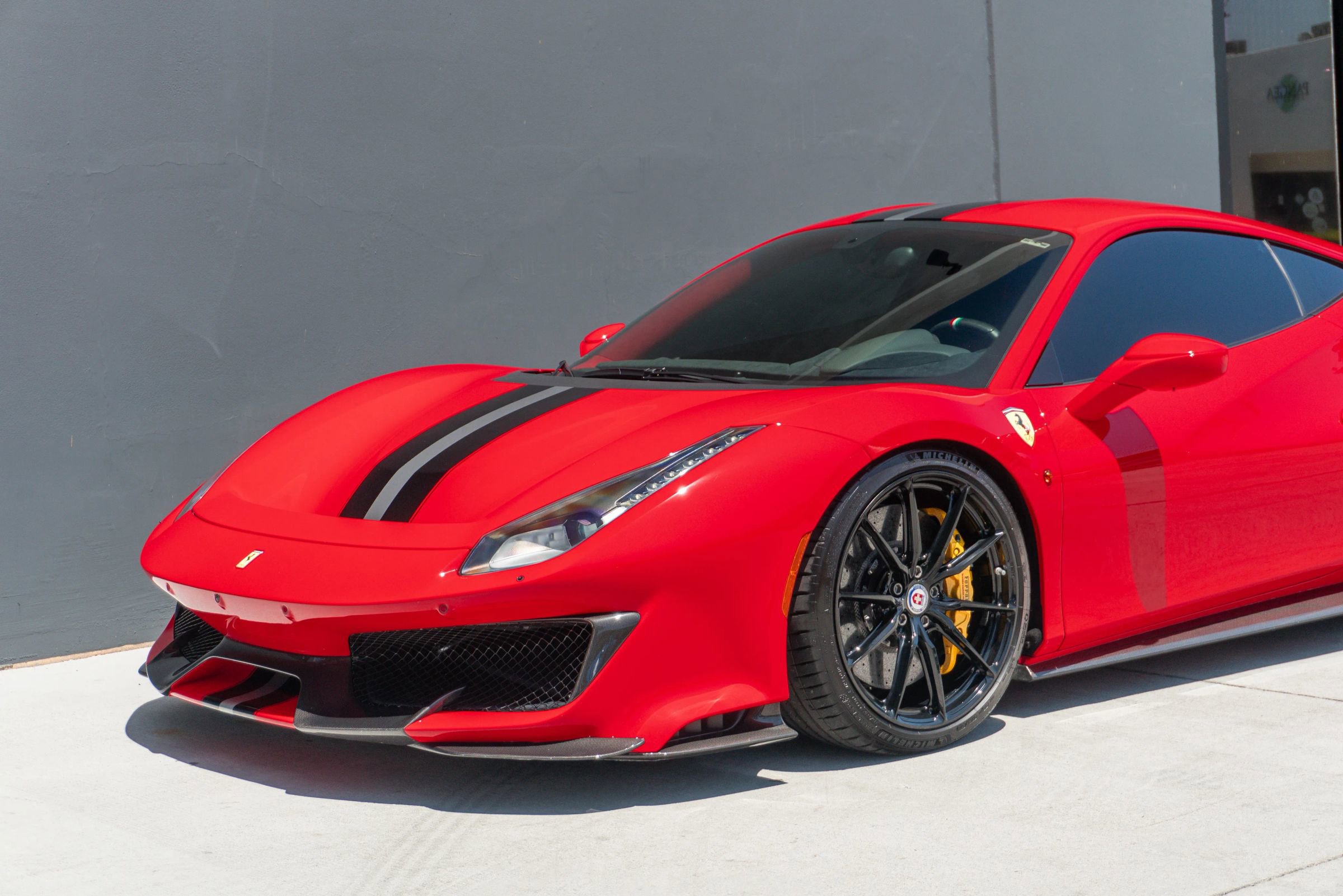 Used 2019 Ferrari 488 Pista Coupe RWD image 16