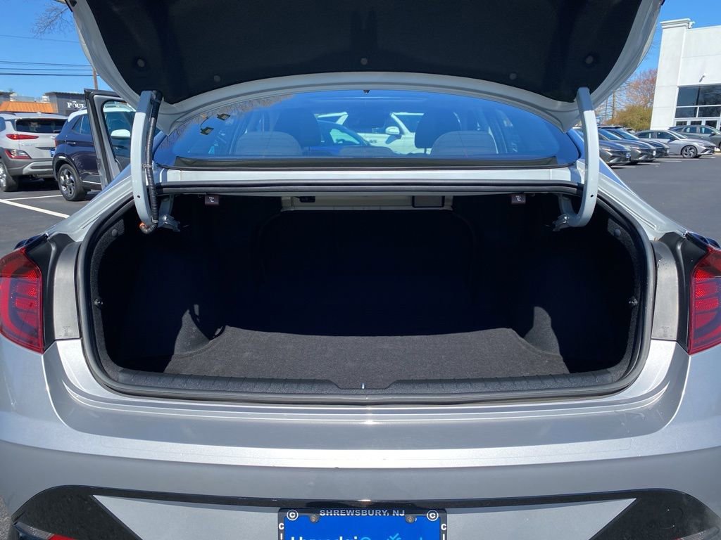 Certified 2023 Hyundai Sonata SEL w/ Convenience Package FWD image 16