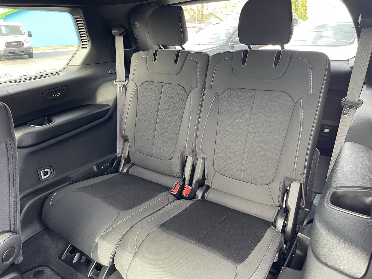 Used 2024 Jeep Grand Cherokee L Laredo w/ Luxury Tech Group I AWD/4WD image 6