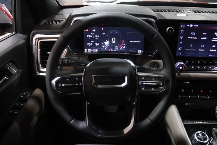 New 2026 GMC Canyon Denali AWD/4WD image 36