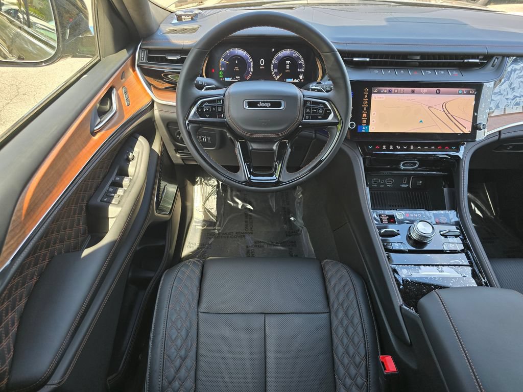New 2026 Jeep Grand Cherokee L Summit w/ Obsidian Package AWD/4WD image 30