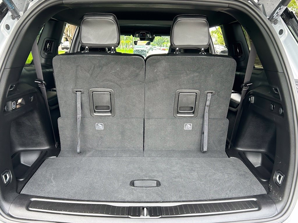 Certified 2025 Jeep Grand Cherokee L Altitude RWD image 35