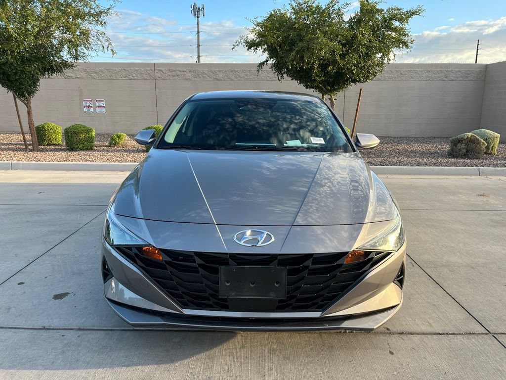 Used 2023 Hyundai Elantra SEL w/ Convenience Package FWD image 3