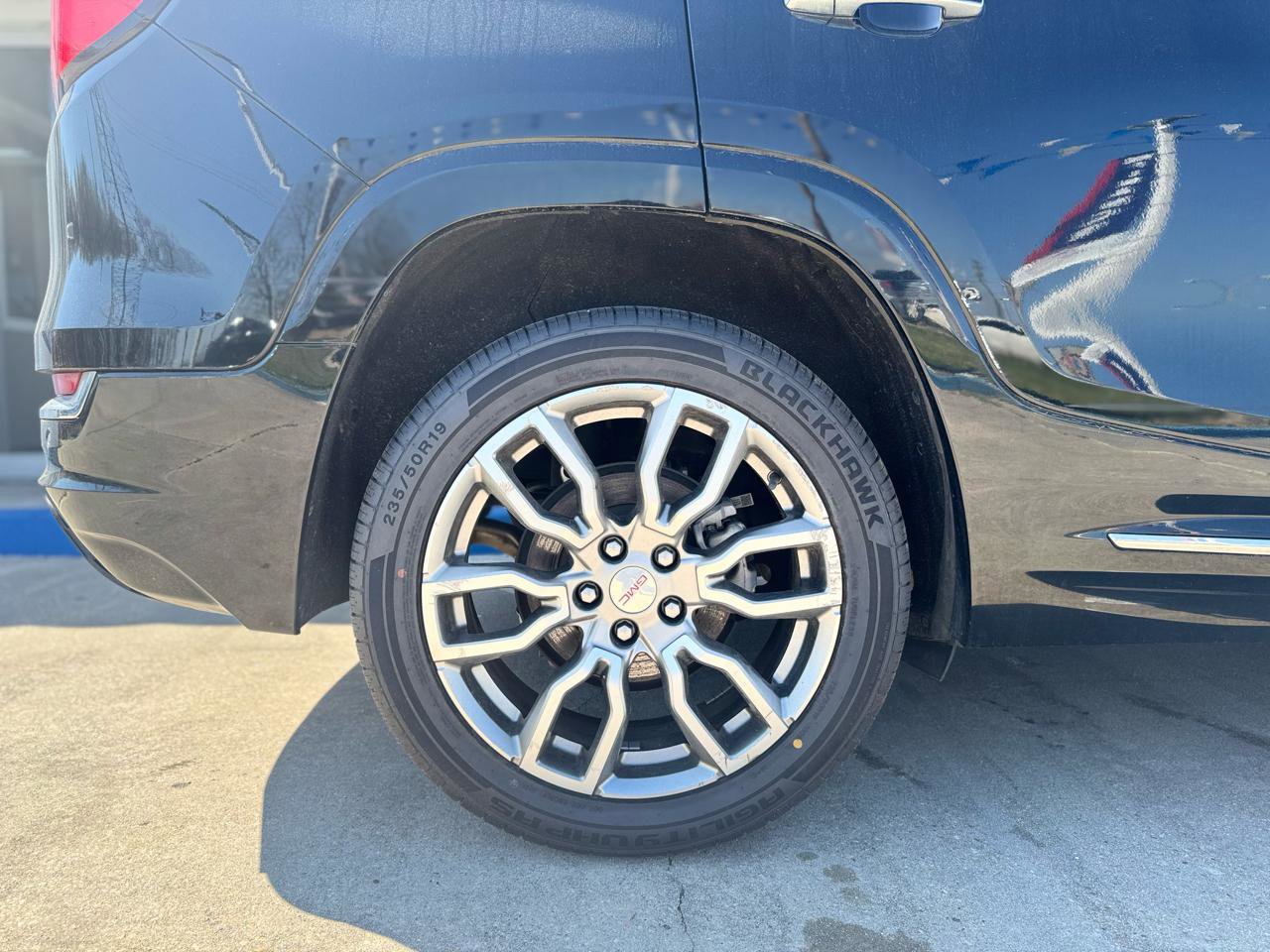 Used 2022 GMC Terrain Denali w/ Denali Premium Package image 24