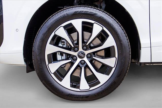 New 2026 Audi Q3 quattro 2.0T AWD/4WD image 9