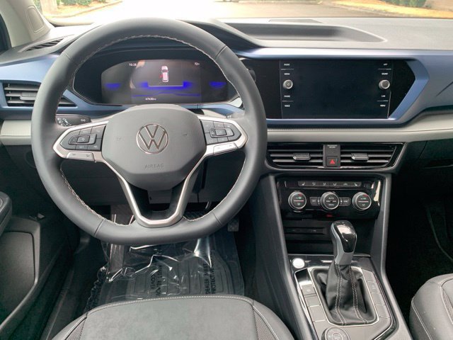 Used 2024 Volkswagen Taos SE AWD/4WD image 14