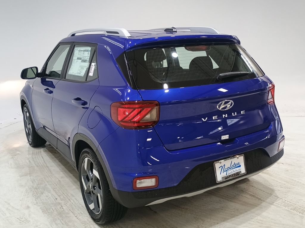 New 2026 Hyundai Venue SEL FWD image 5