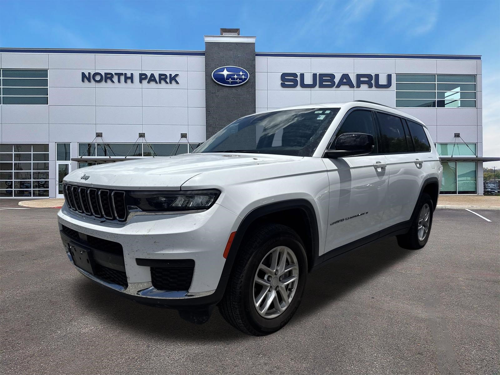 Used 2023 Jeep Grand Cherokee L Laredo w/ Trailer Tow Group (B)