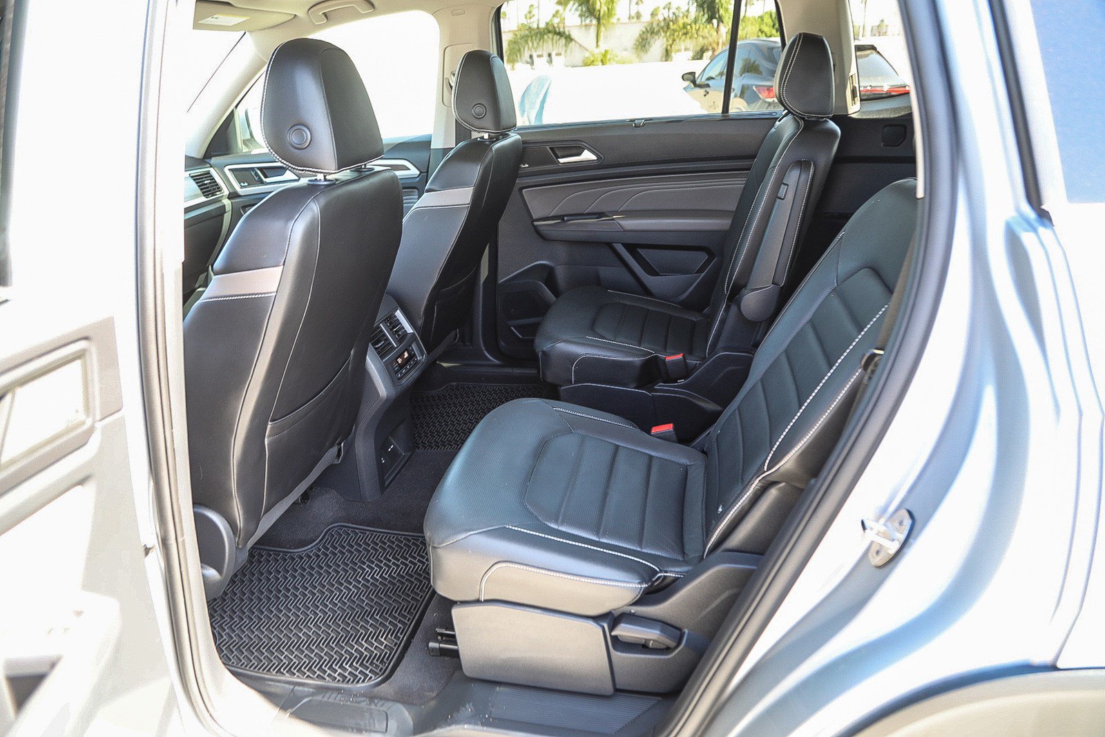 Used 2021 Volkswagen Atlas SEL Premium AWD/4WD image 18
