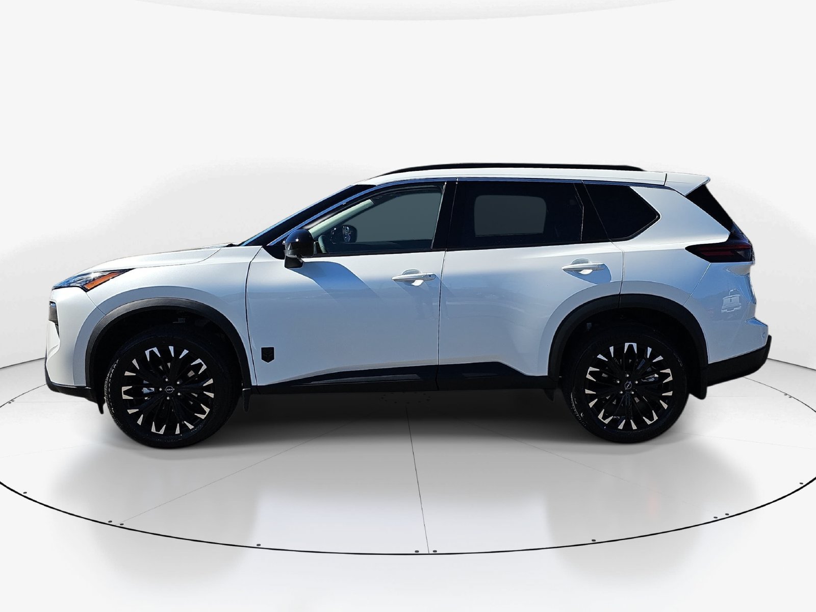 New 2027 Nissan Rogue Dark Armor FWD image 8