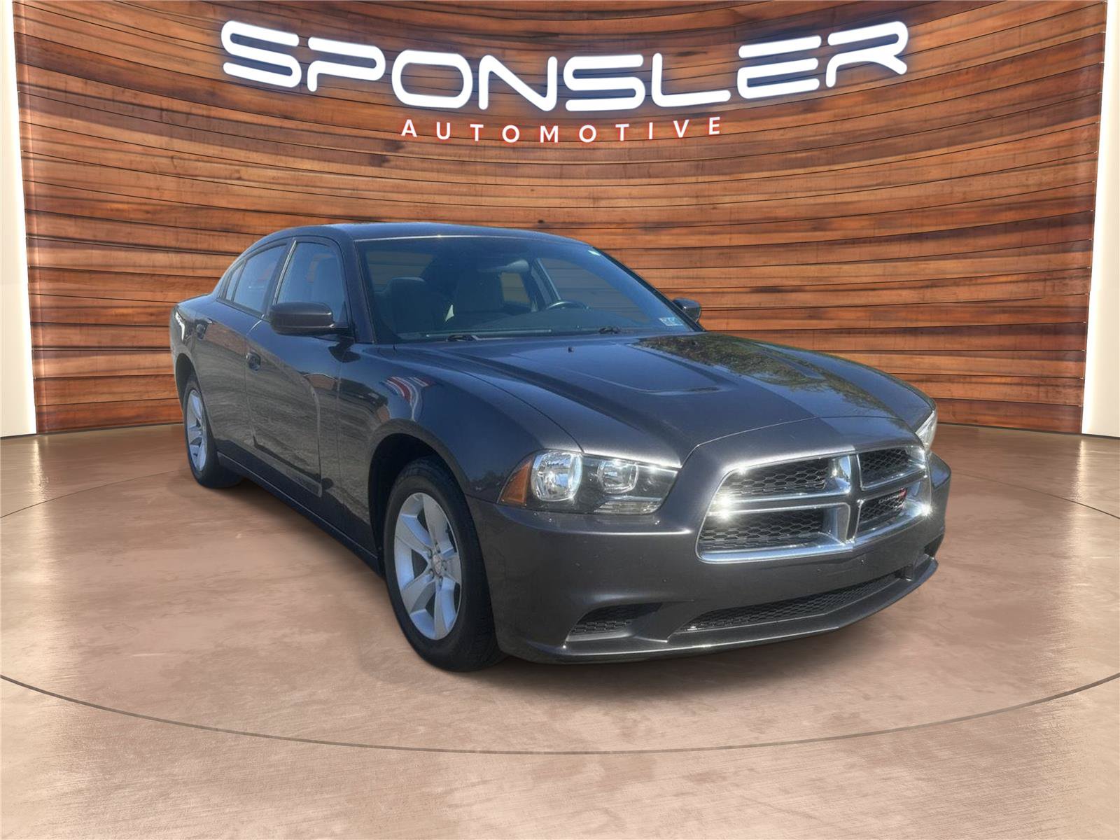 Used 2014 Dodge Charger SE RWD image 8