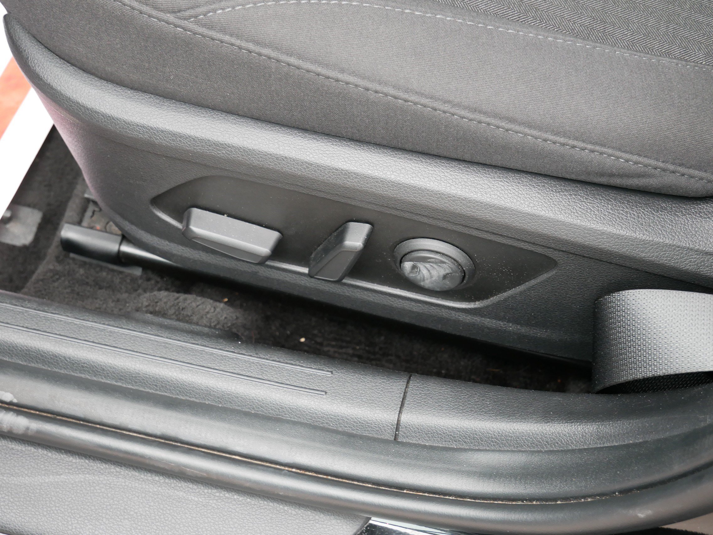 Certified 2025 Hyundai Sonata SEL FWD image 19