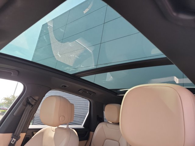 Certified 2022 Porsche Cayenne E-Hybrid AWD/4WD image 36
