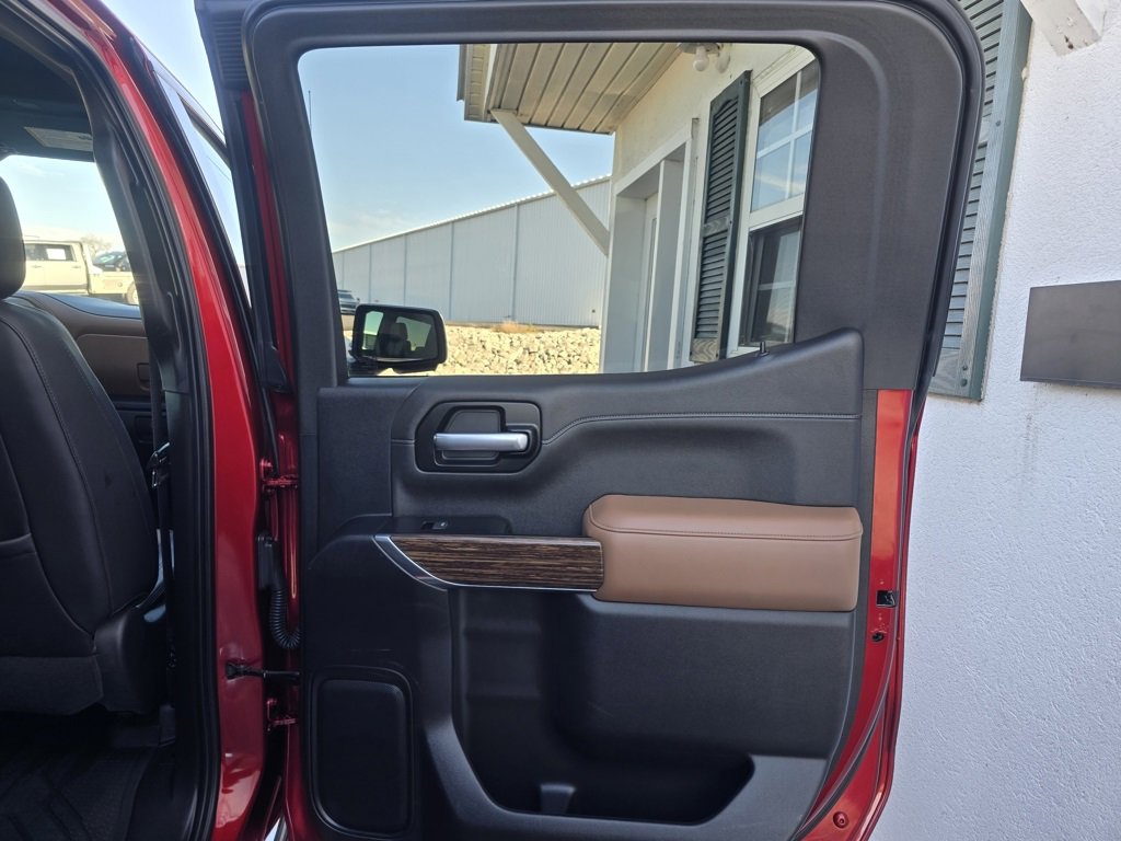 Used 2021 Chevrolet Silverado 1500 High Country image 12