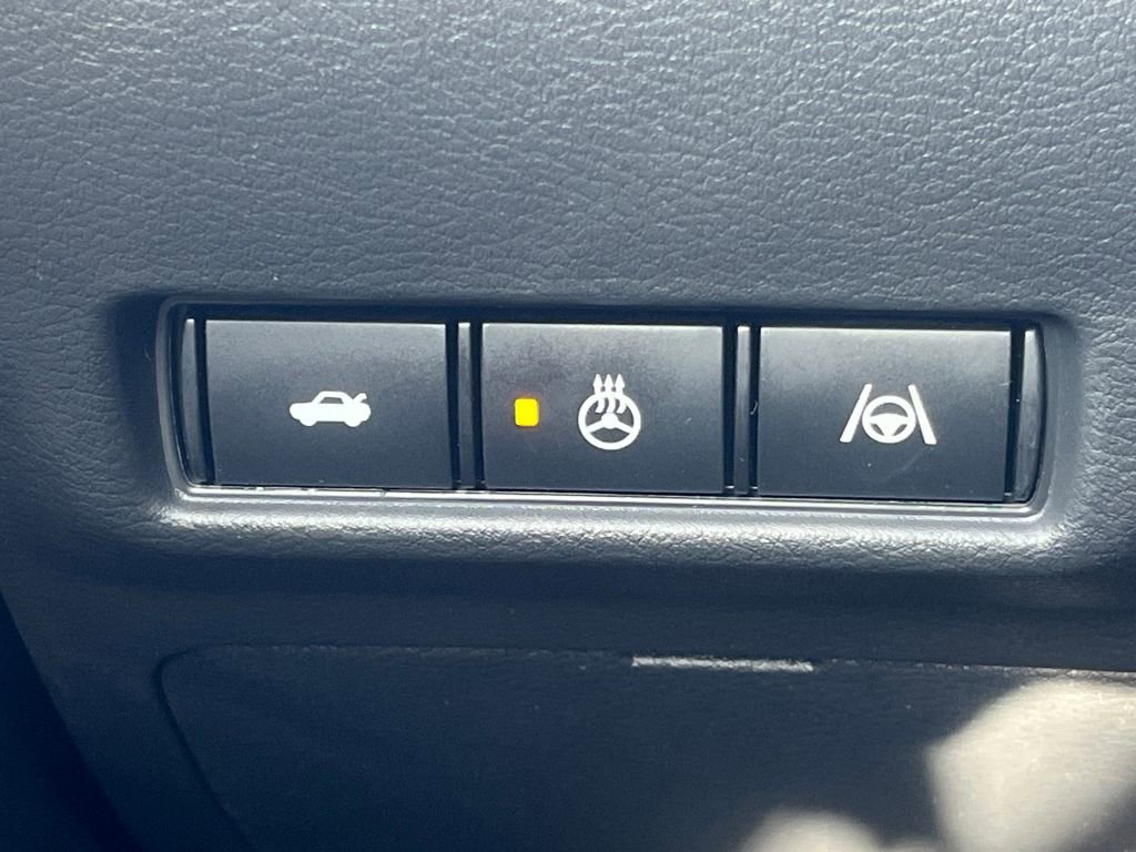 New 2026 Nissan Sentra SR w/ SR Premium Package FWD image 21