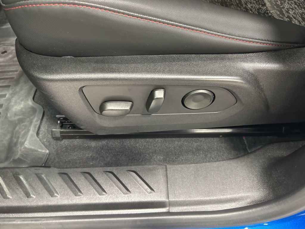 Used 2023 Chevrolet Colorado Z71 w/ Z71 Convenience Package 2 image 10