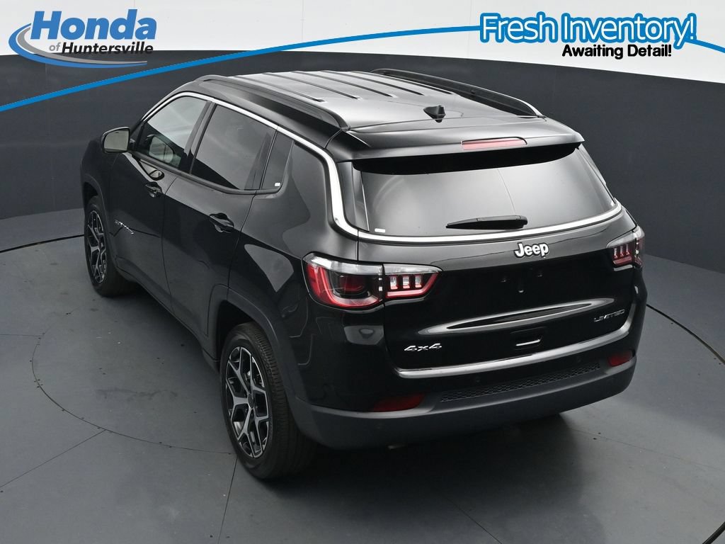 Used 2025 Jeep Compass Limited AWD/4WD image 22