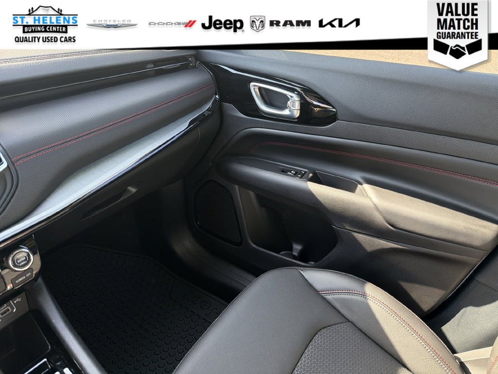 Used 2026 Jeep Compass Trailhawk AWD/4WD image 27
