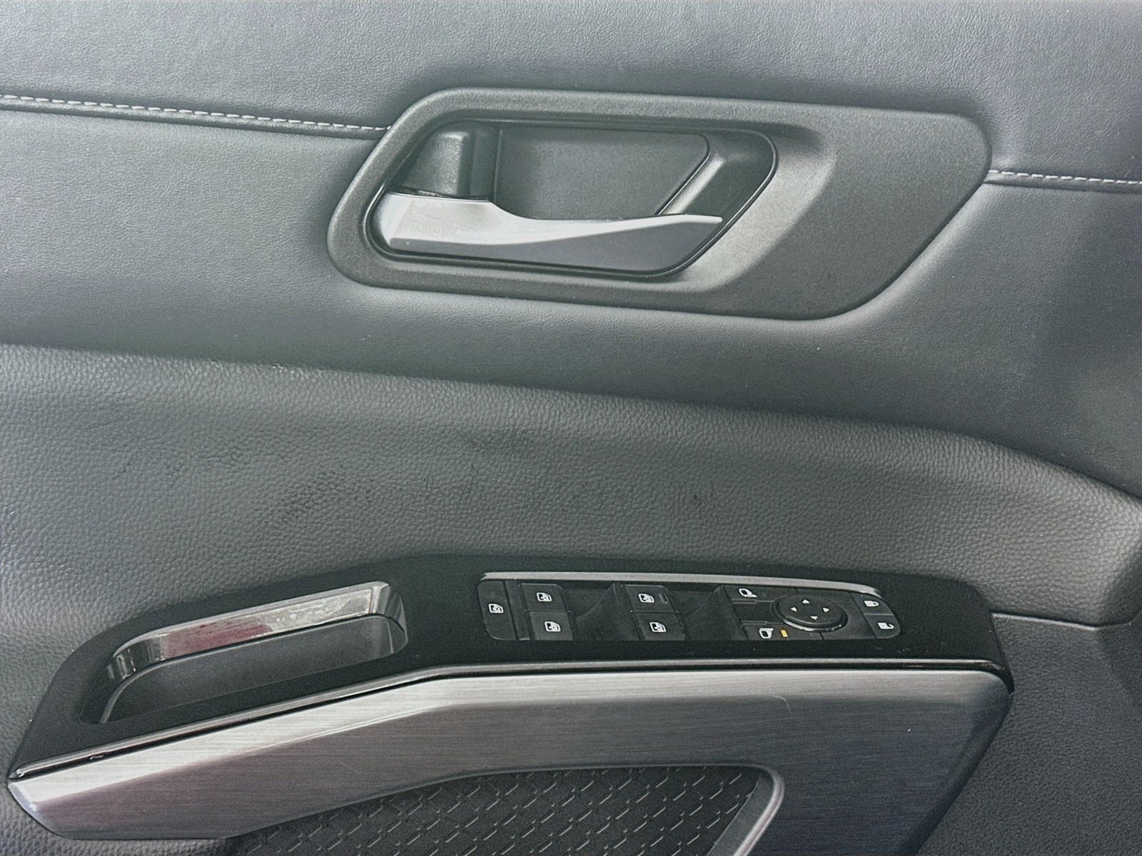 Certified 2024 Nissan Pathfinder SL AWD/4WD image 18
