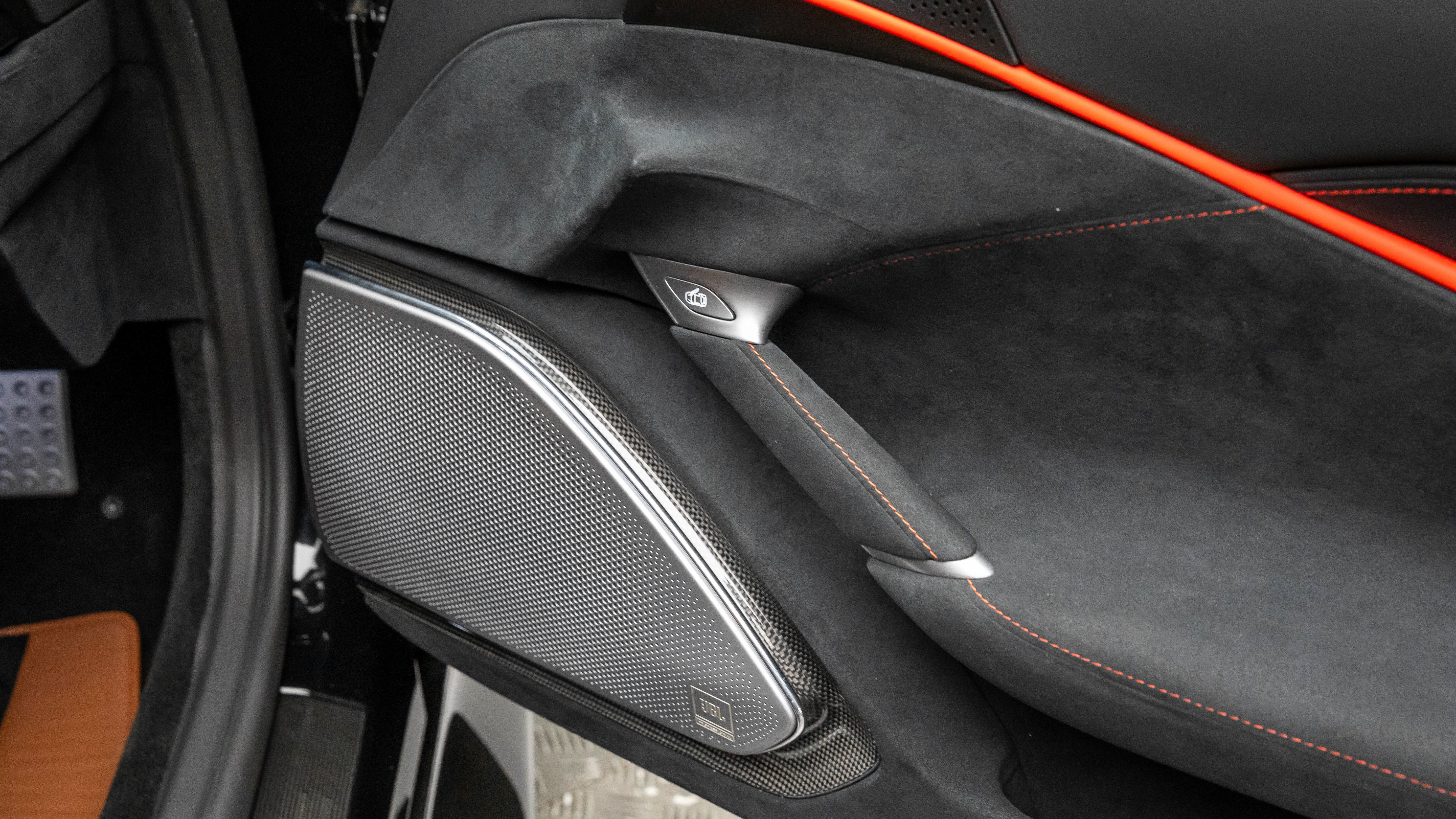 Used 2021 Ferrari Roma RWD image 29