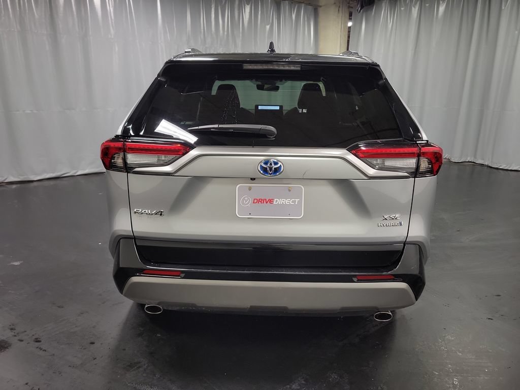 Used 2024 Toyota RAV4 XSE AWD/4WD image 7