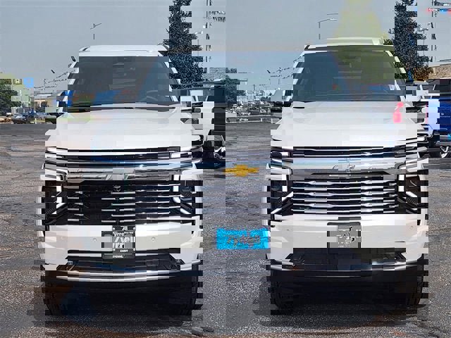 New 2025 Chevrolet Suburban Premier image 8