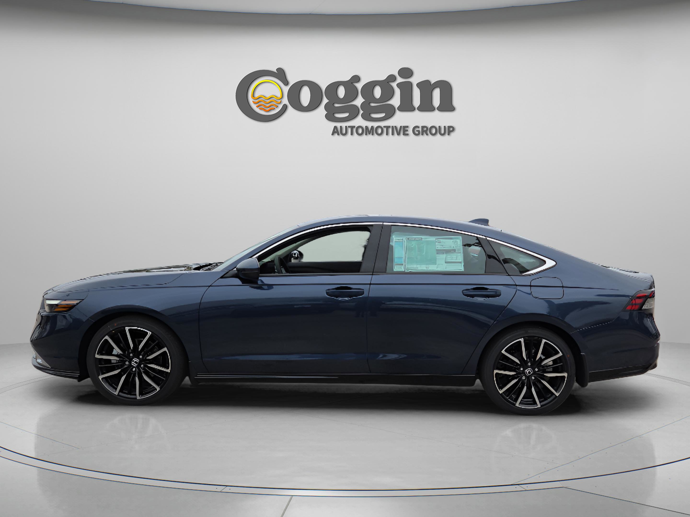 New 2026 Honda Accord Touring image 2