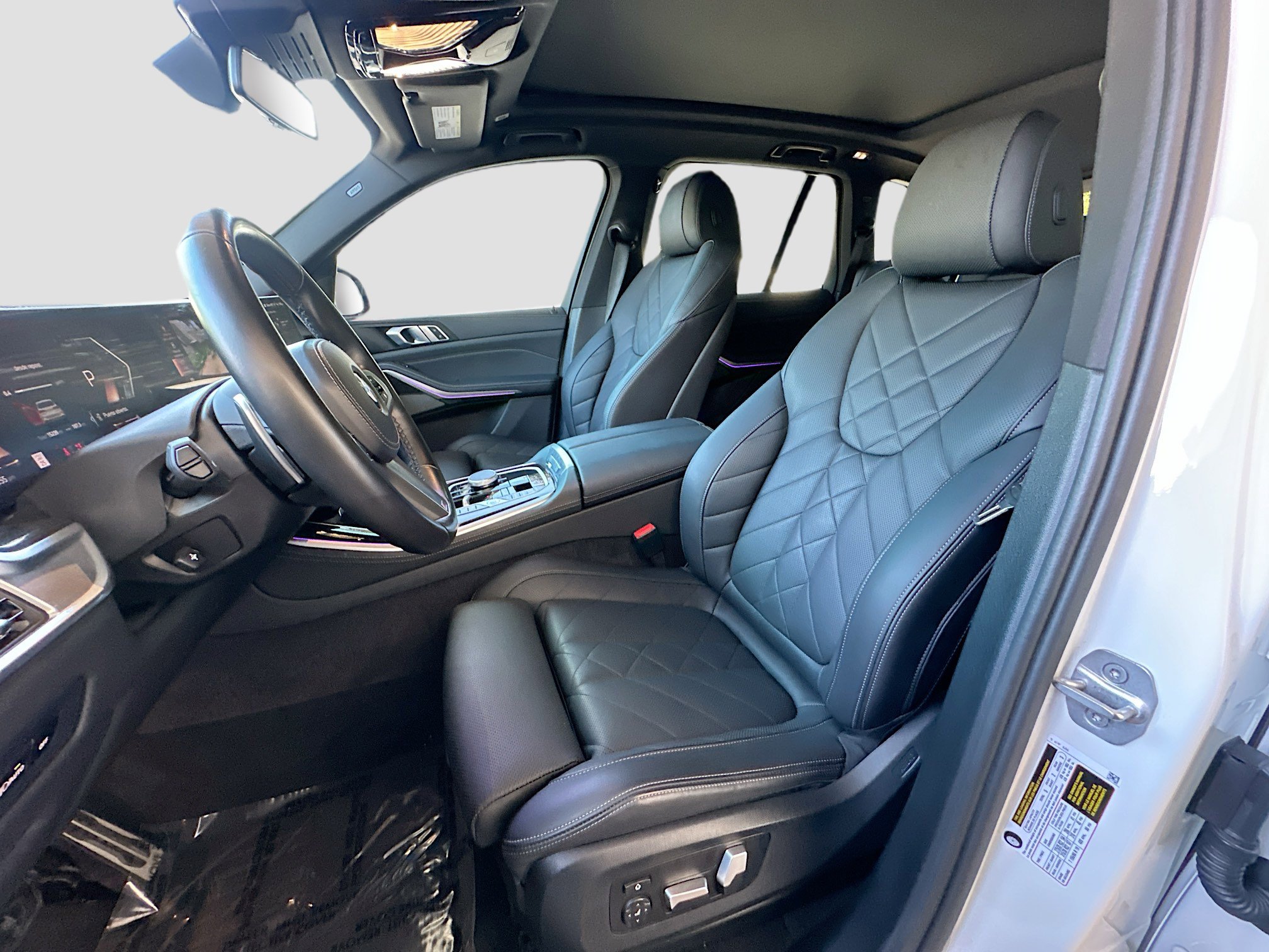 Used 2024 BMW X5 sDrive40i w/ M Sport Package image 22