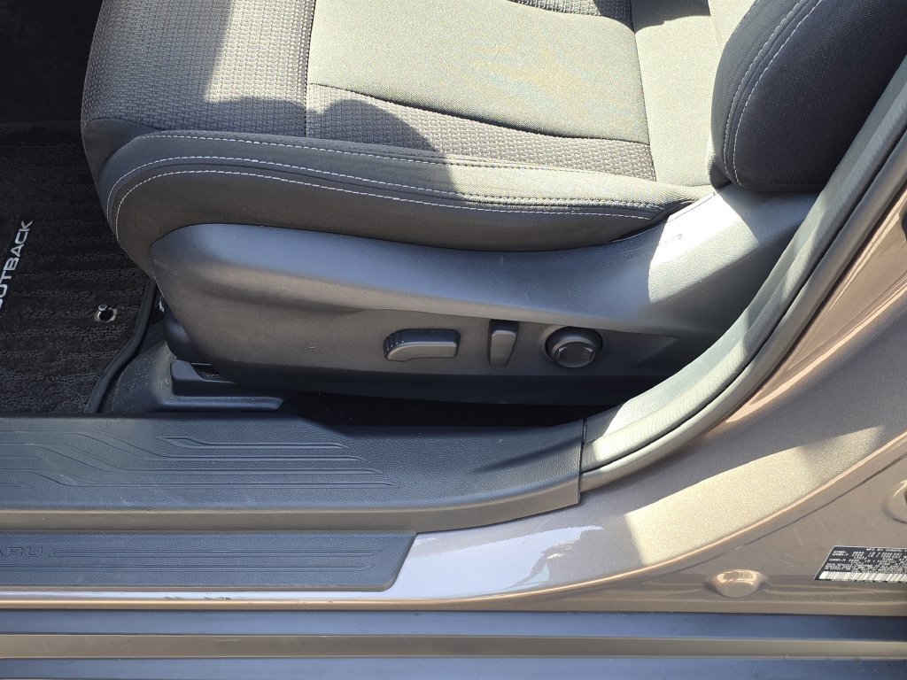 Certified 2023 Subaru Outback Premium AWD/4WD image 19