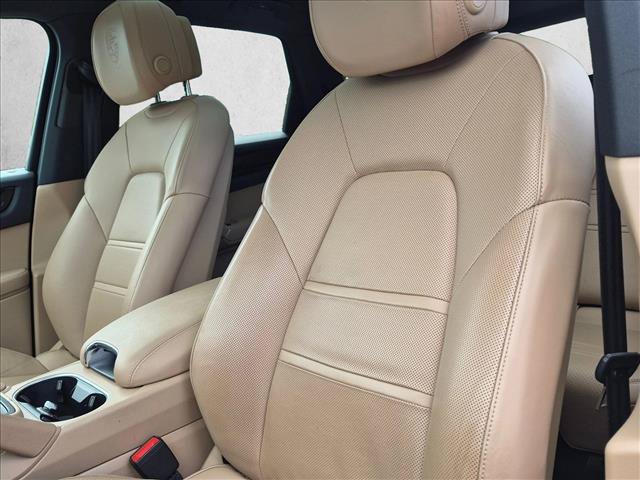 Used 2019 Porsche Cayenne AWD/4WD image 9