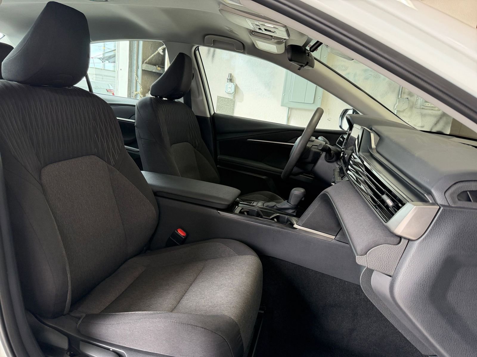 Used 2025 Toyota Camry LE image 35