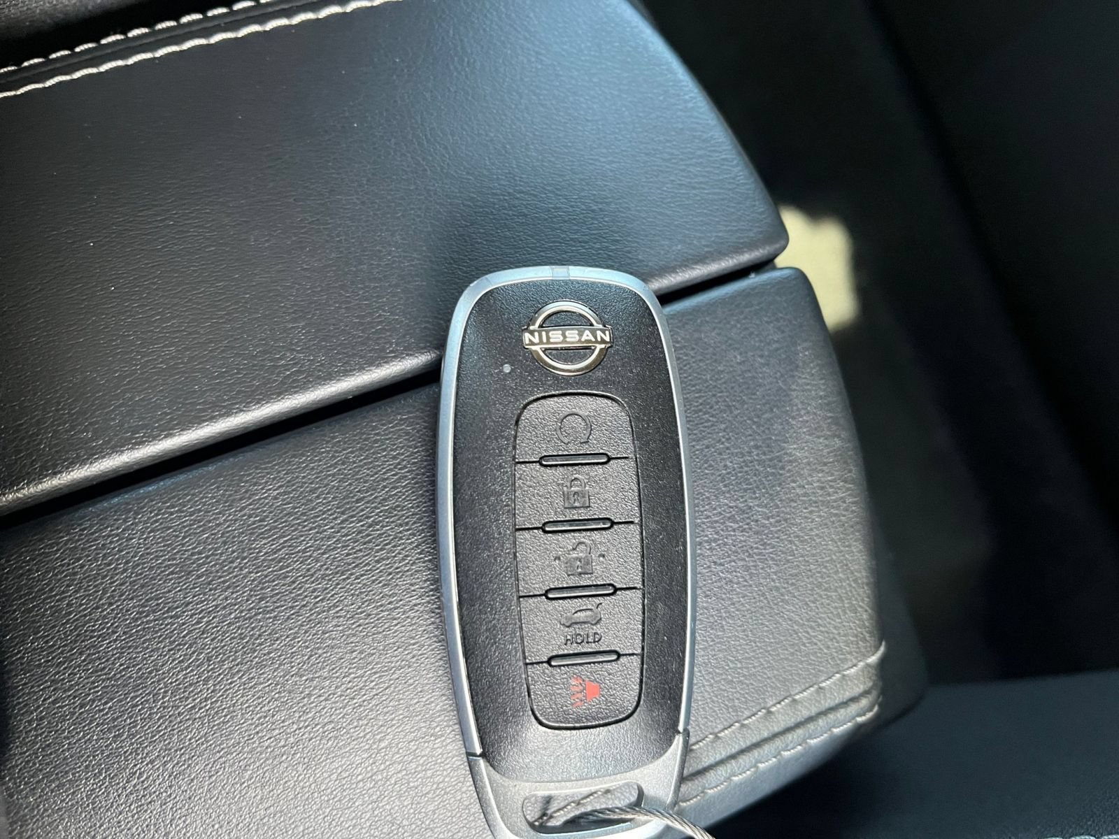 Used 2025 Nissan Rogue SV AWD/4WD image 27