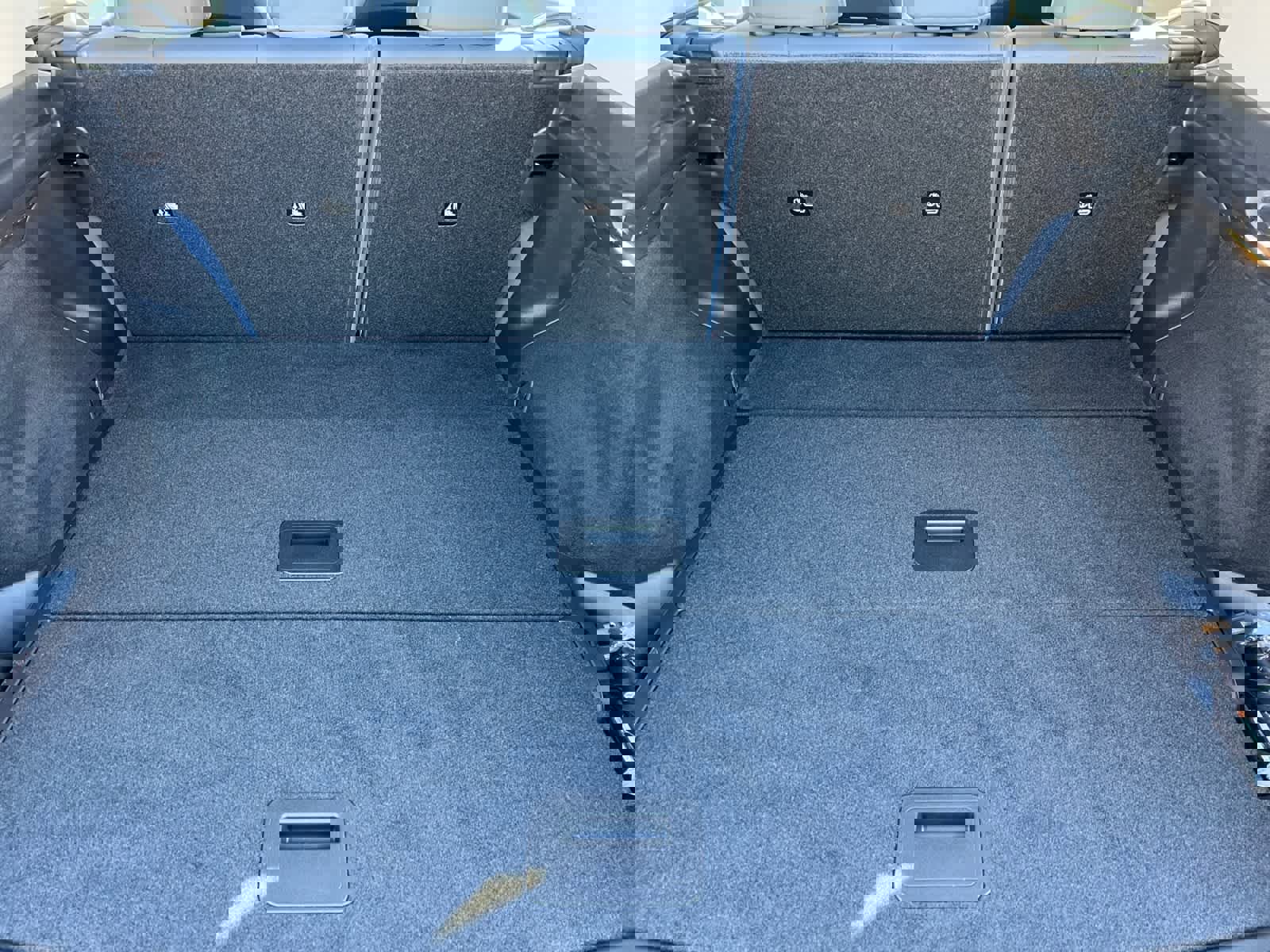 Certified 2025 Nissan Ariya Platinum image 5