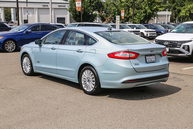 Used 2014 Ford Fusion Energi SE FWD image 2