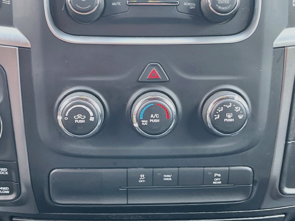 Used 2022 RAM 1500 Warlock AWD/4WD image 15