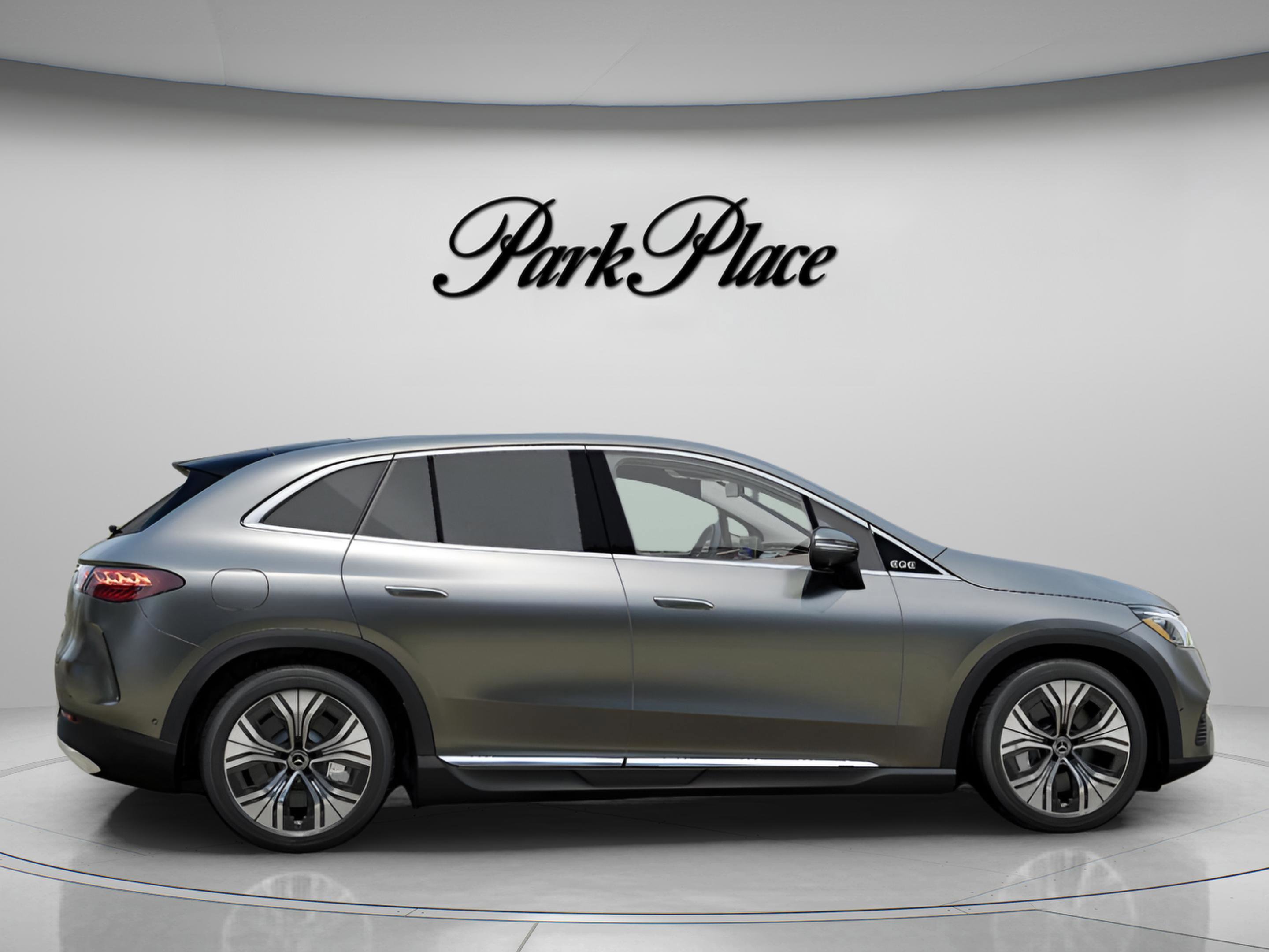 Used 2023 Mercedes-Benz EQE 350+ SUV image 25