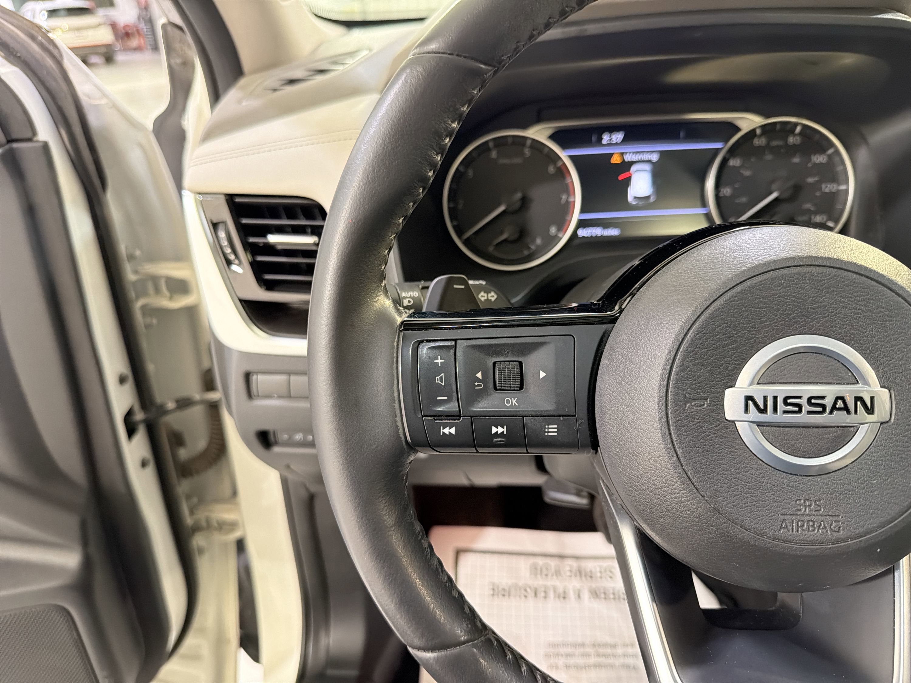 Used 2021 Nissan Rogue SL w/ Premium Package FWD image 14