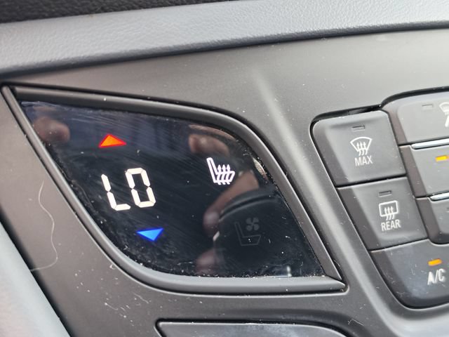 Used 2020 Buick Envision Essence w/ LPO, Active Package FWD image 29