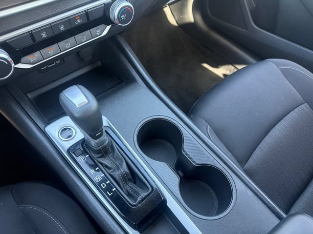 Used 2025 Nissan Altima 2.5 SV FWD image 29