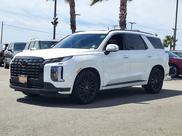 Used 2024 Hyundai Palisade Calligraphy image 2