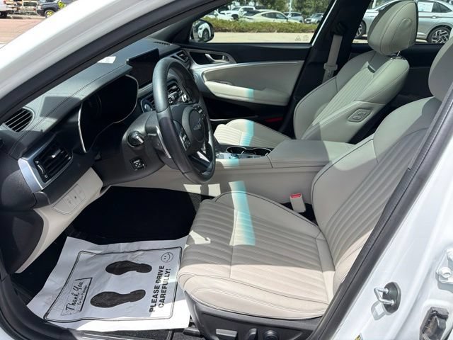 Used 2022 Genesis G70 2.0T w/ Prestige Package AWD/4WD image 10