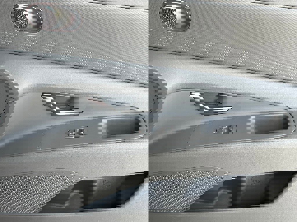 Certified 2024 Hyundai Elantra Blue image 23