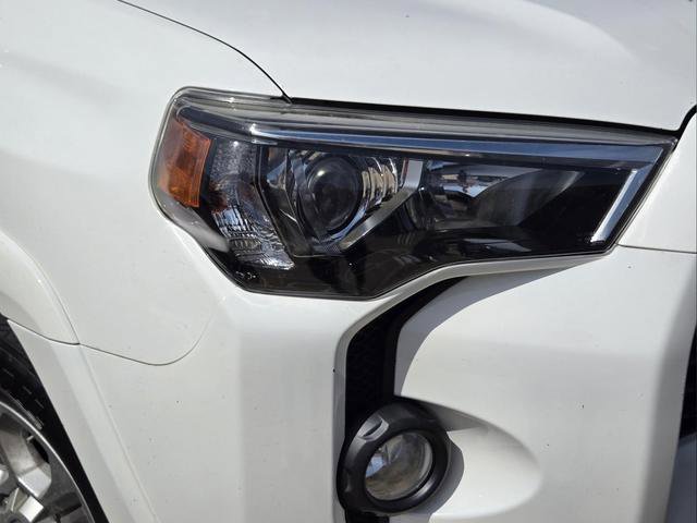 Used 2018 Toyota 4Runner SR5 RWD image 26