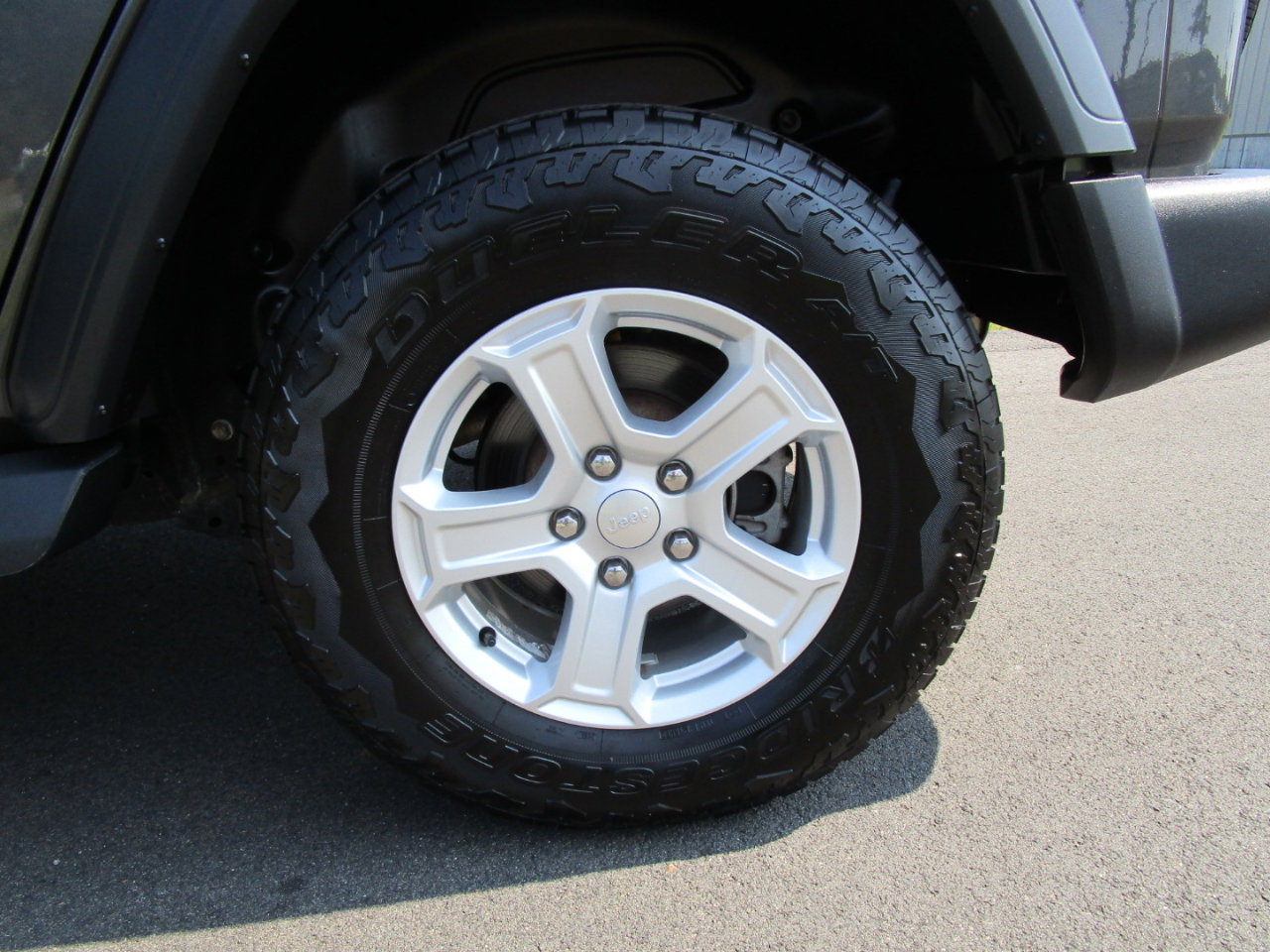 Used 2018 Jeep Wrangler Unlimited Sport S image 14