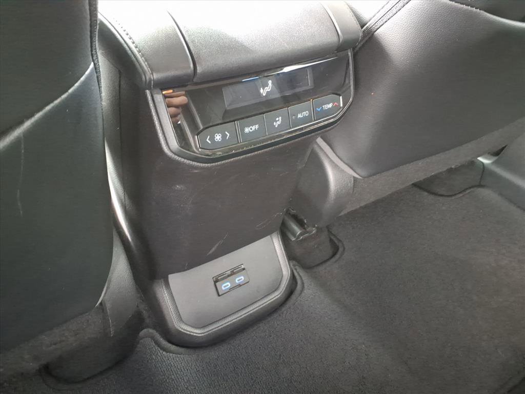 Used 2022 Toyota Highlander XLE image 35
